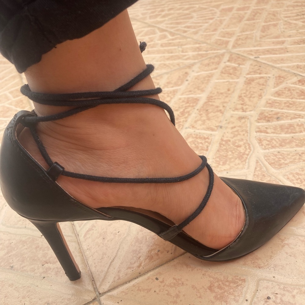 Forever New tie up heels - Picture 7 of 8